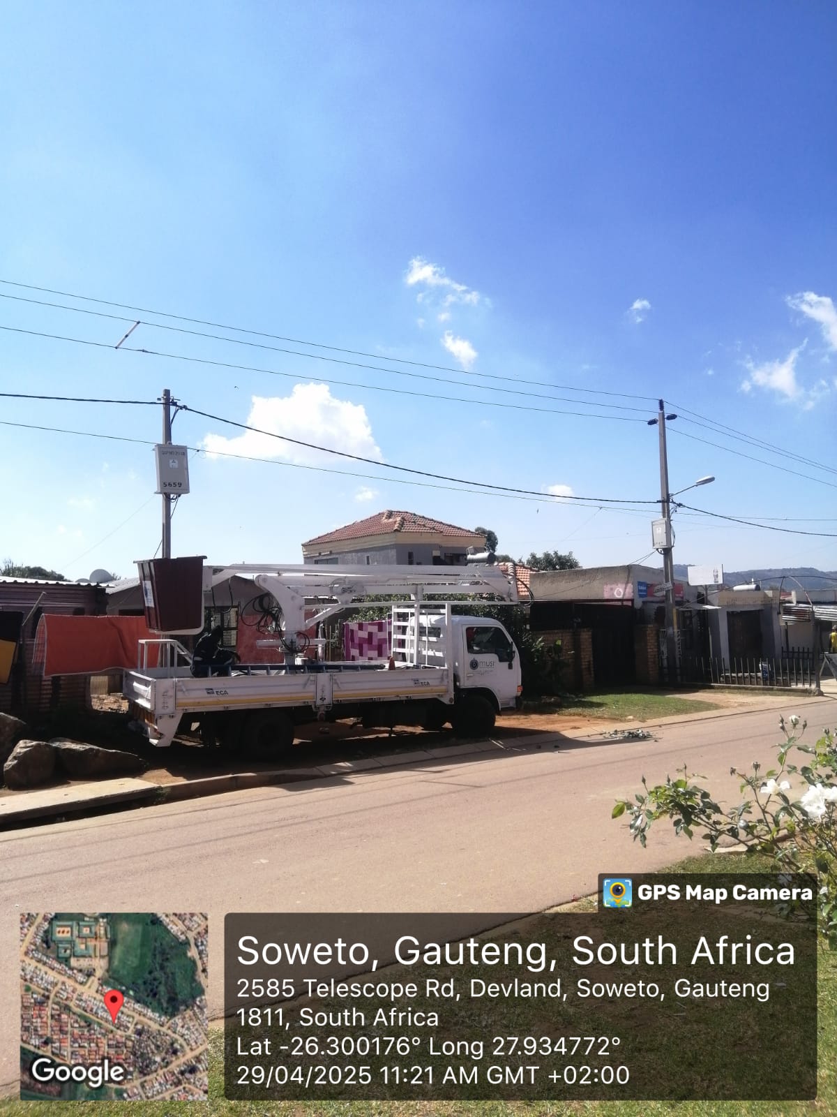 Streetside cherry-picker install
